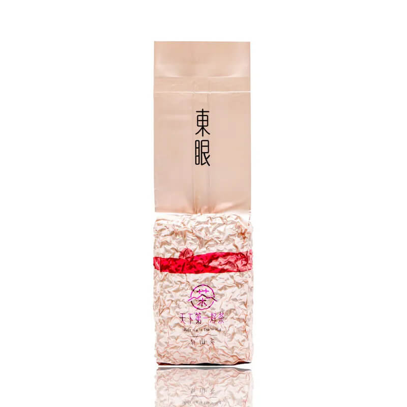 梨山東眼茶包裝展示,來自海拔1600公尺的梨山高山茶,香氣層次豐富