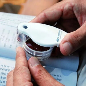 Ergo德國口袋型放大鏡 – 3倍/4倍摺疊設計，銀髮族隨身閱讀輔具｜樂齡網