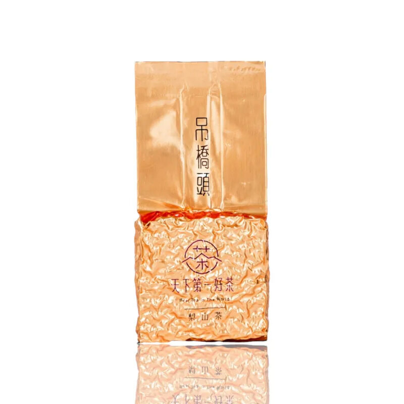 梨山吊橋頭茶真空包裝袋,呈現亮金色澤,為來自【天下第一好茶】的頂級台灣高山烏龍茶。