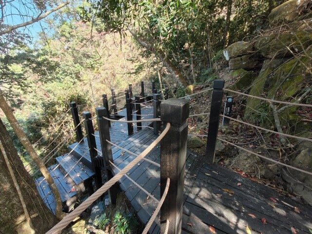Shuangqi Ambuping Trail - The last trail of the viewing platform rest area