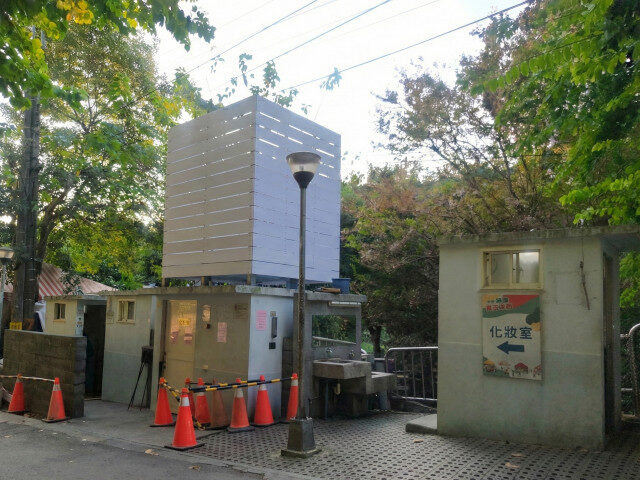 農夫市集後方公廁
