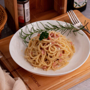卜蜂奶油培根義大利麵 (225g)｜濃郁奶香配Q彈麵條，微波即食首選 -【巧食家】