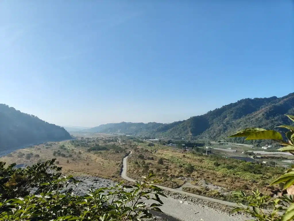 Shuangqi 921 Memorial Park. Distant view of Da'an Valley
